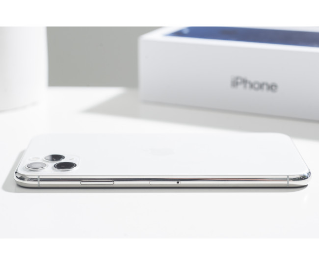 iPhone 11 Pro Max 64gb, Silver (MWH02) б/у